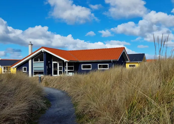 Resort 2 Beach House B 69